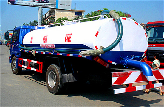 福田欧曼12方吸粪车