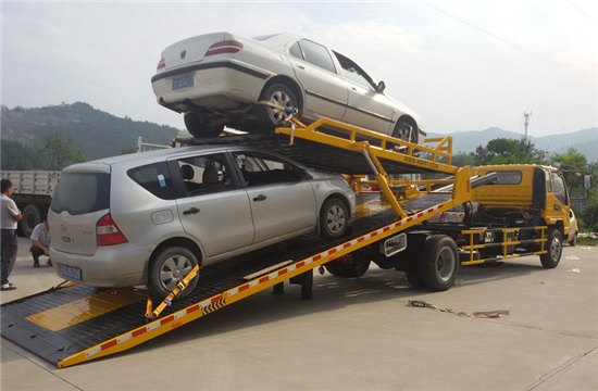 东风天锦一拖三清障车