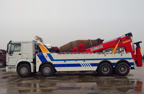 重汽豪沃前四后八拖吊联体清障车