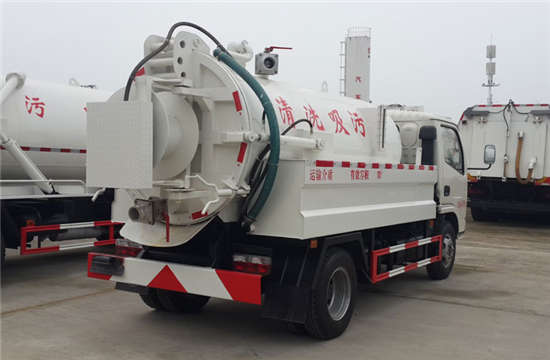 东风小多利卡管道疏通车