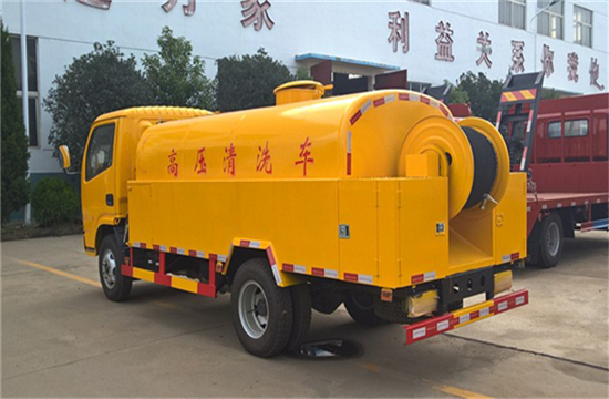 东风多利卡高压清洗车