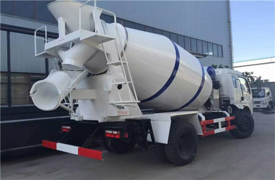 陕汽5方小型搅拌车