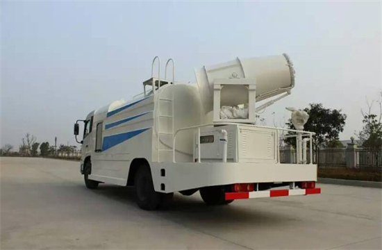 东风天锦多功能抑尘车