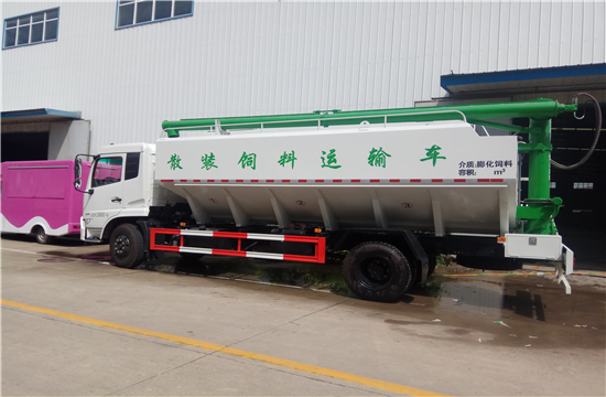 东风天锦散装饲料运输车