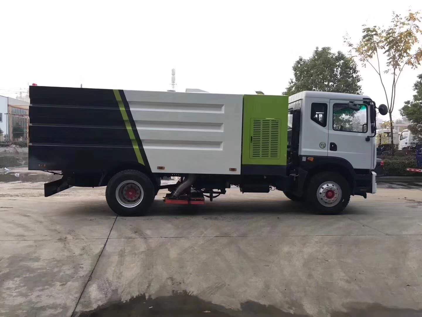 东风D9吸尘车