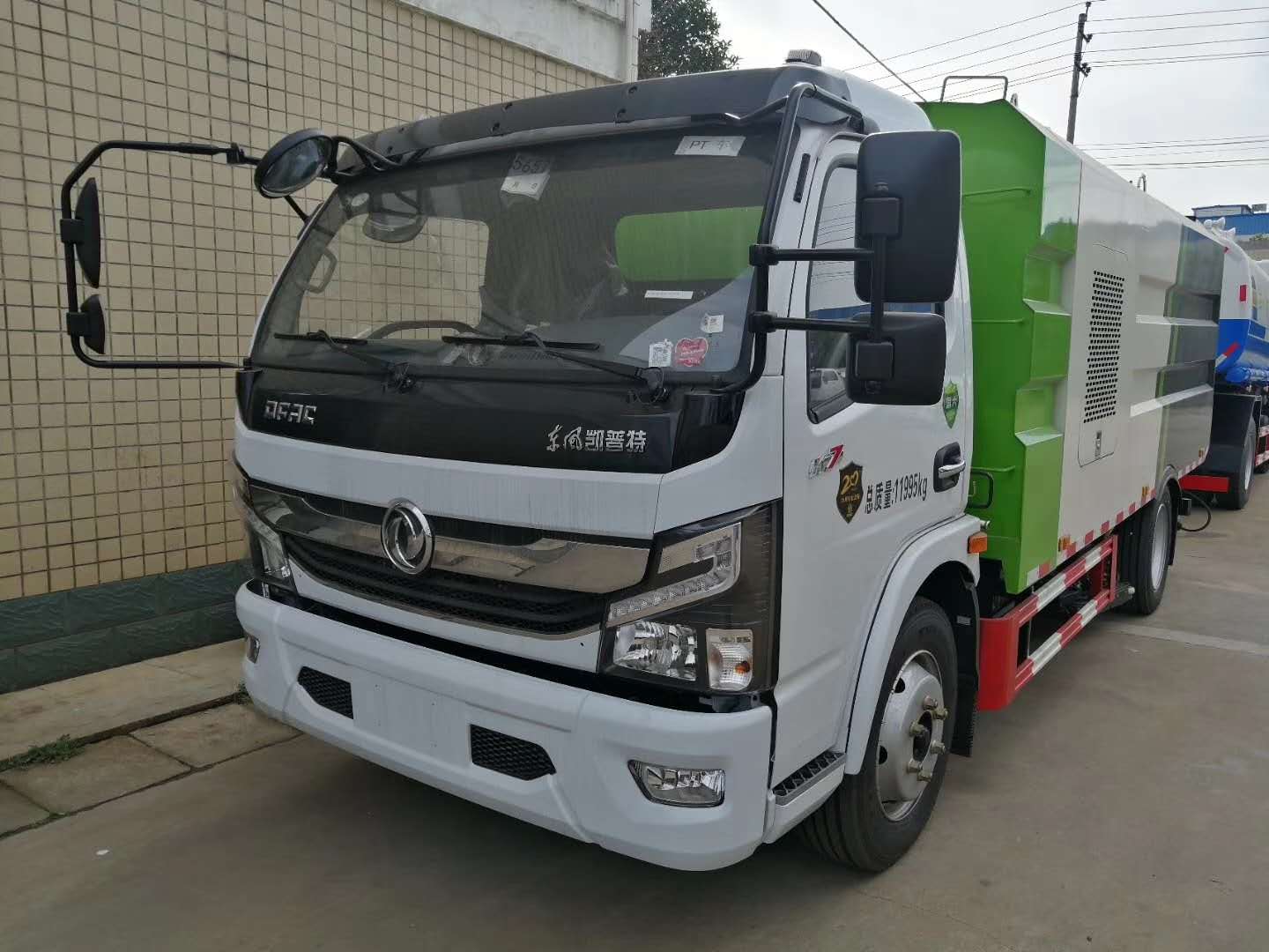 东风凯普特吸尘车