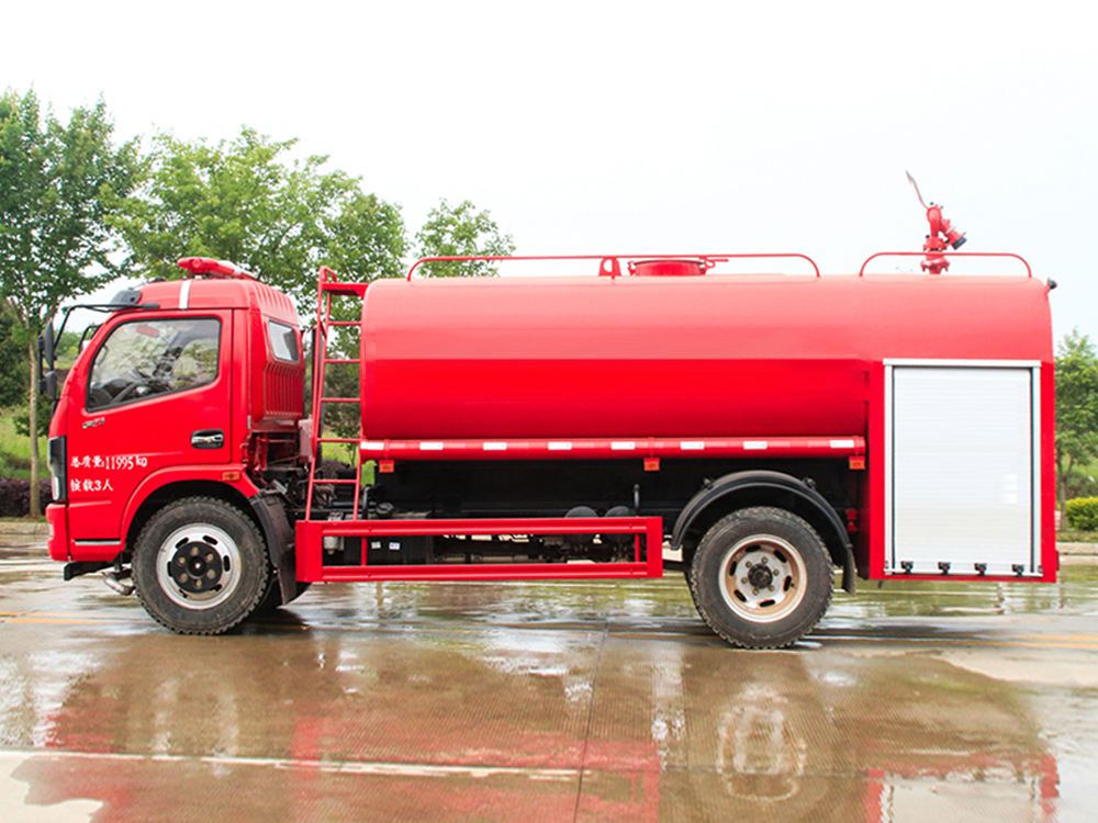 东风大福瑞卡消防洒水车
