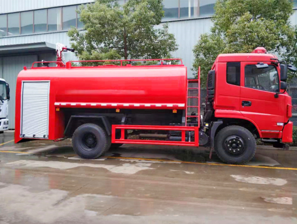 10T东风新款消防洒水车