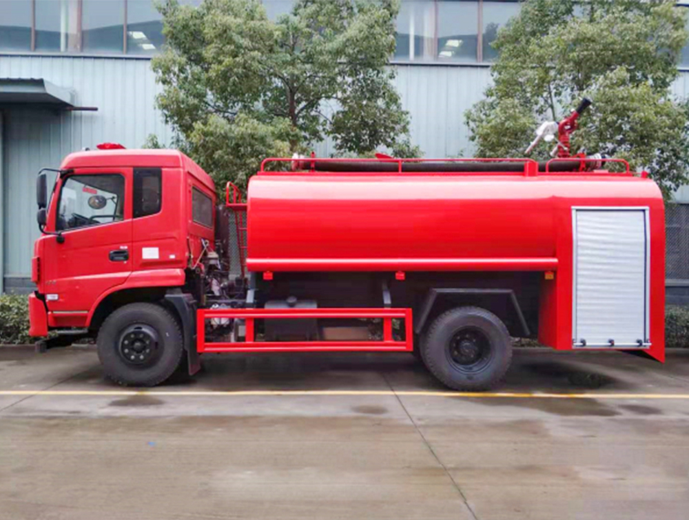 10T东风新款消防洒水车