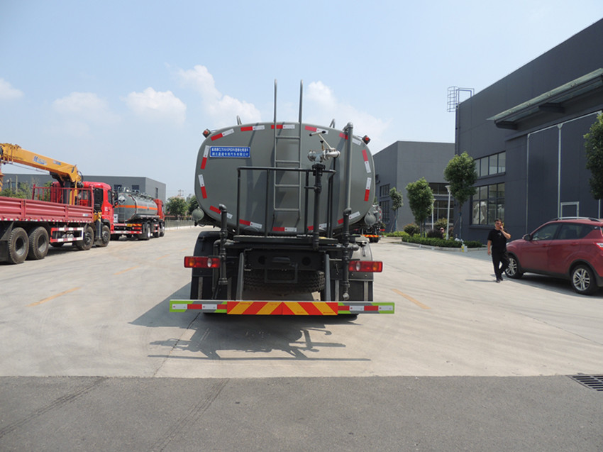 东风天锦15方洒水车-16方洒水车