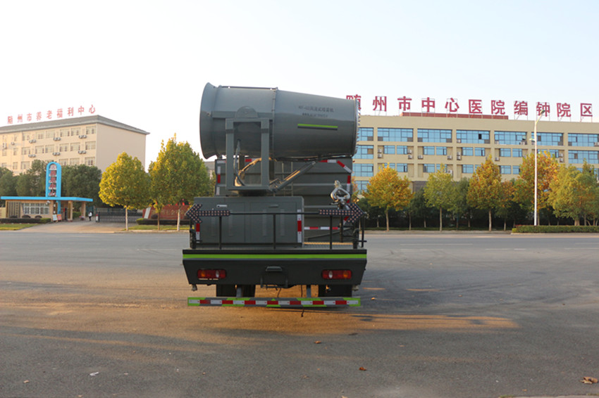 东风天锦80米雾炮车