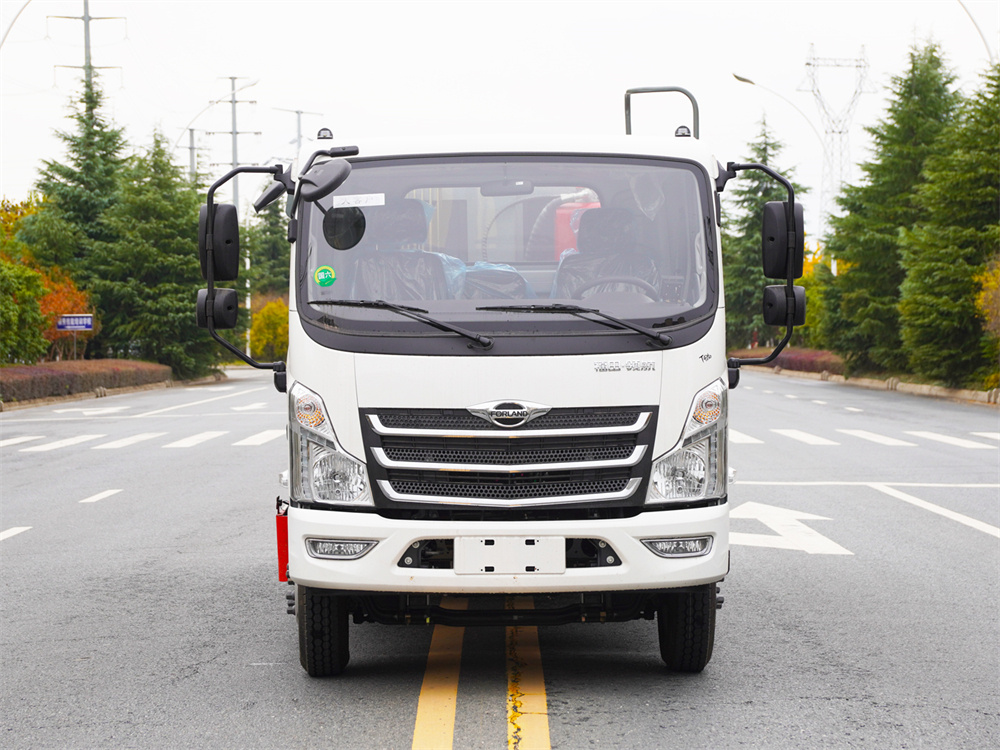 福田M5压缩式垃圾车