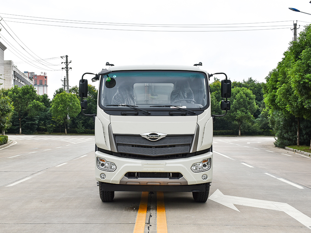 福田领航吸粪车