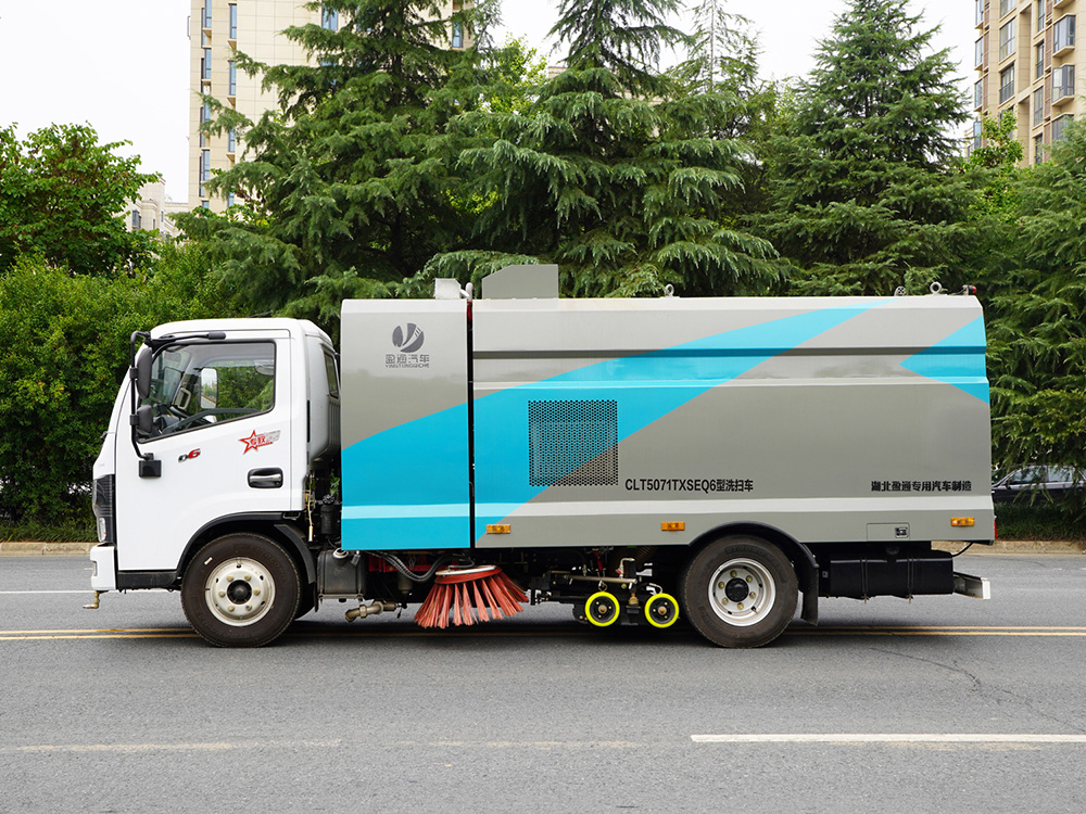 东风D6洗扫车
