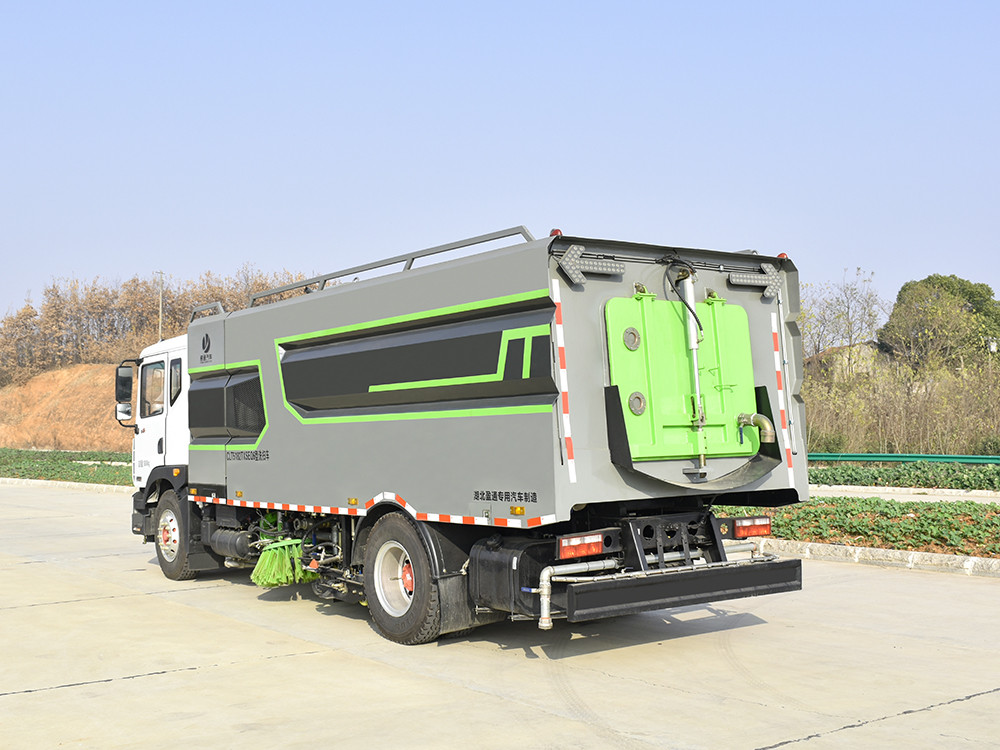 东风D9洗扫车