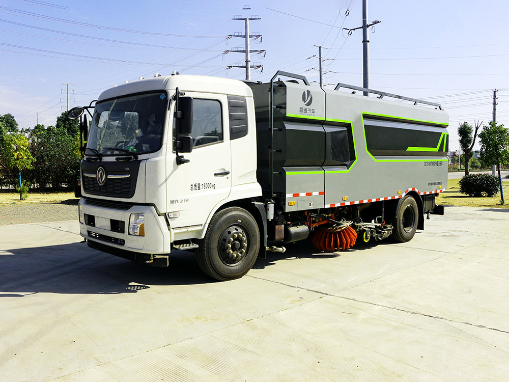 东风天锦洗扫车