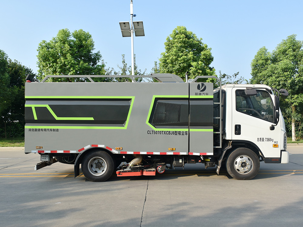 福田吸尘车